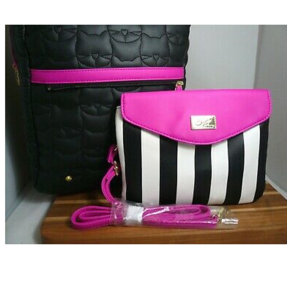 Betsy Johnson 2 In 1 Backpack Set - Picture 7 of 8